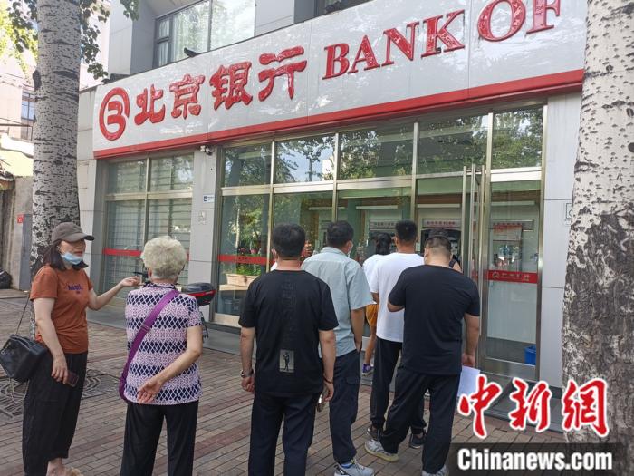 上海最新上海24小时套医保卡的银行方法分析(最方便真实的上海上海套医保卡一般几个点方法)